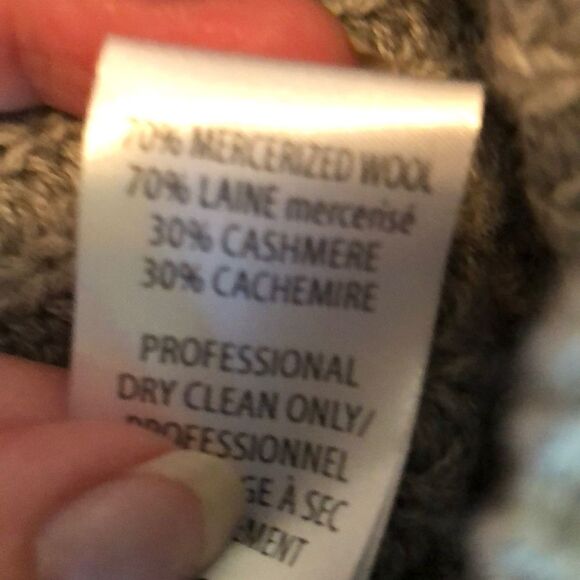 Lanai NWT Wool/Cashmere Grey Cable Sweater - Picture 3 of 5